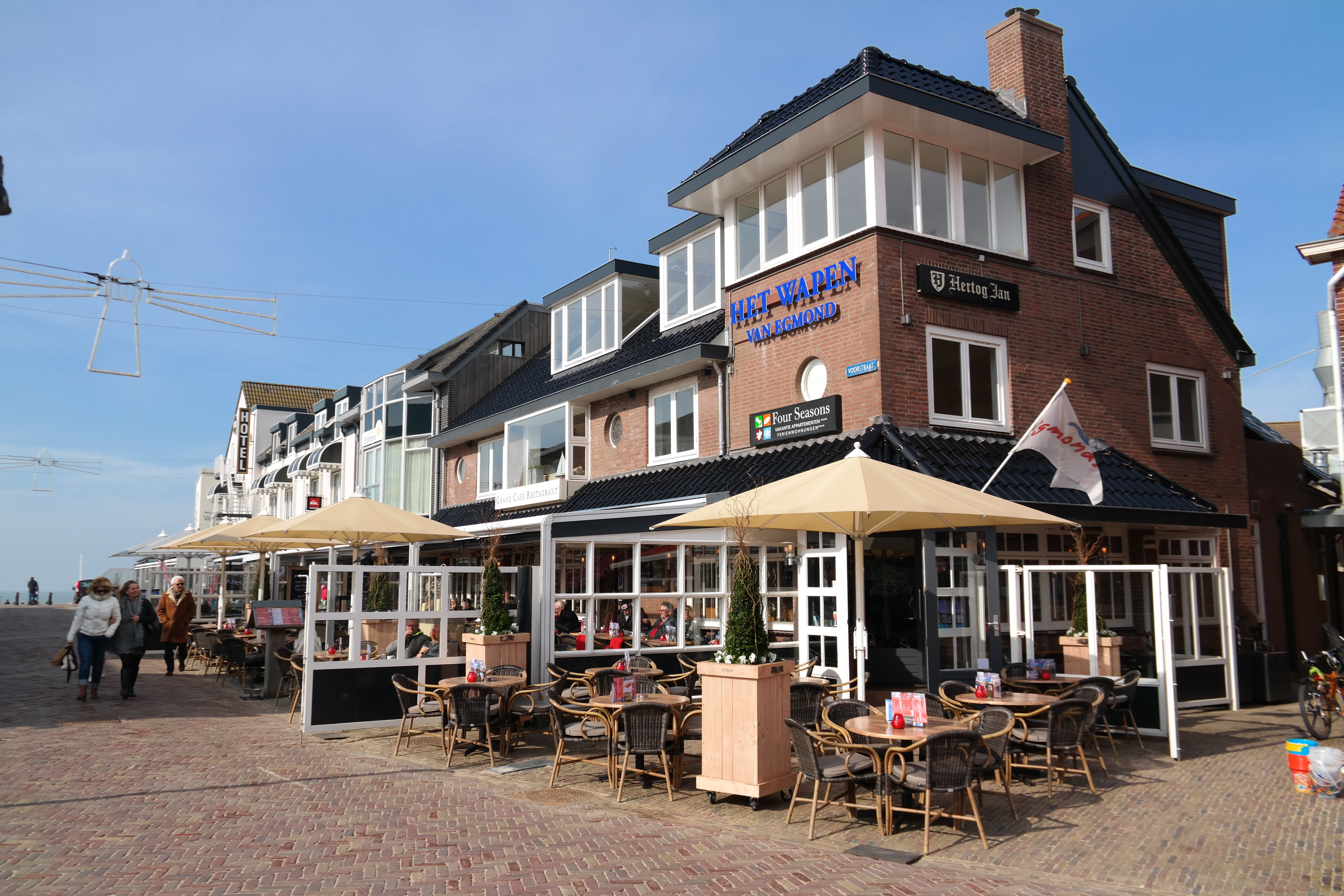 Vlogs bij Het Wapen van Egmond in Egmond aan Zee Van Alkemare